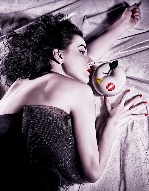 Dita Von Teese - Apple